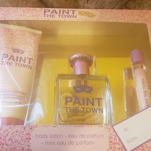 The Town Gift Set NWT
